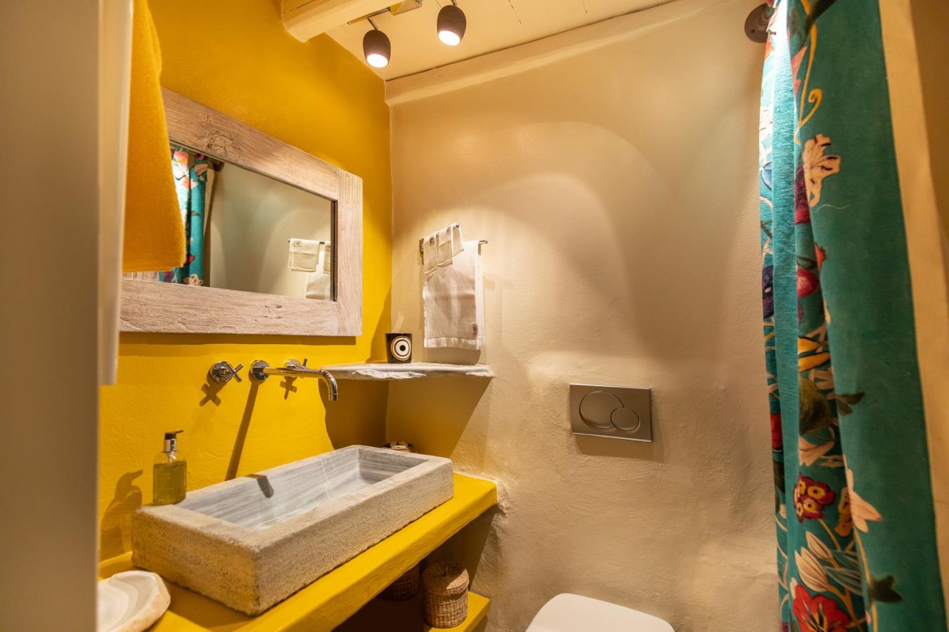 Tinos accommodation - Tinos E-Houses